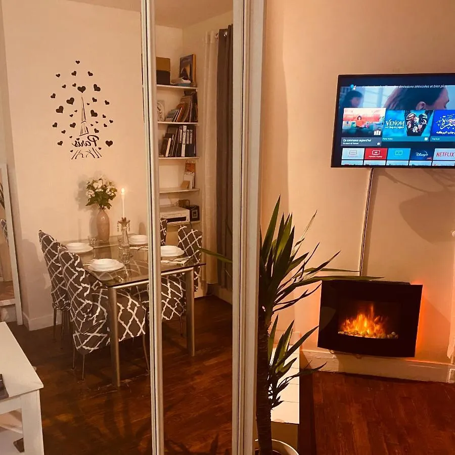 Paris Parc Buttes-Chaumont Apartment