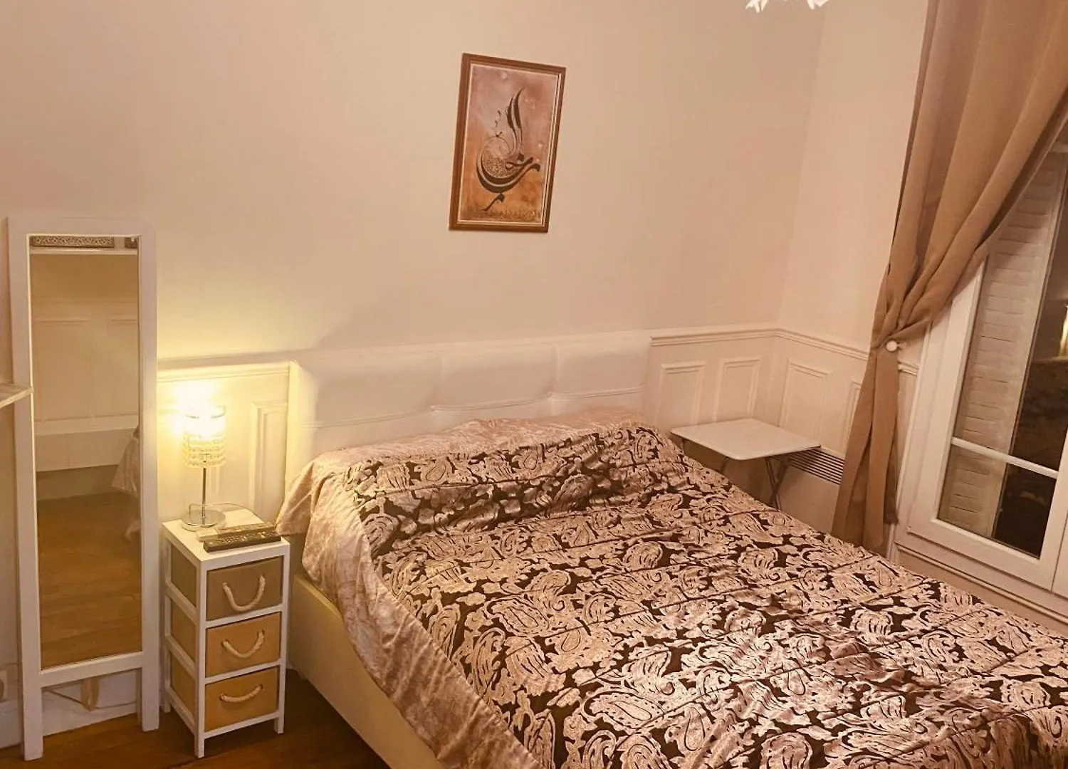 Paris Parc Buttes-Chaumont Apartment